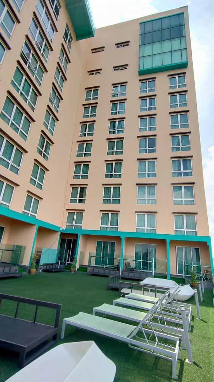 Amerin Hotel Johor Bahru Dış mekan fotoğraf