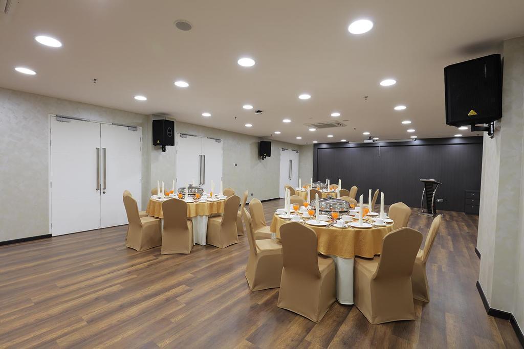 Amerin Hotel Johor Bahru Dış mekan fotoğraf