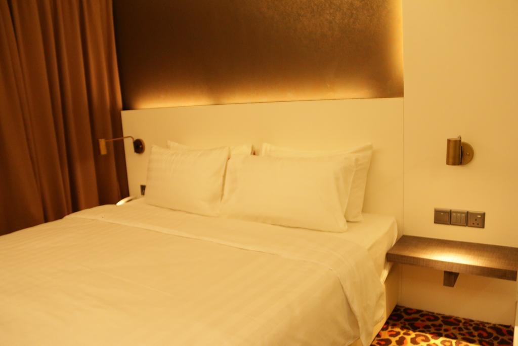 Amerin Hotel Johor Bahru Dış mekan fotoğraf