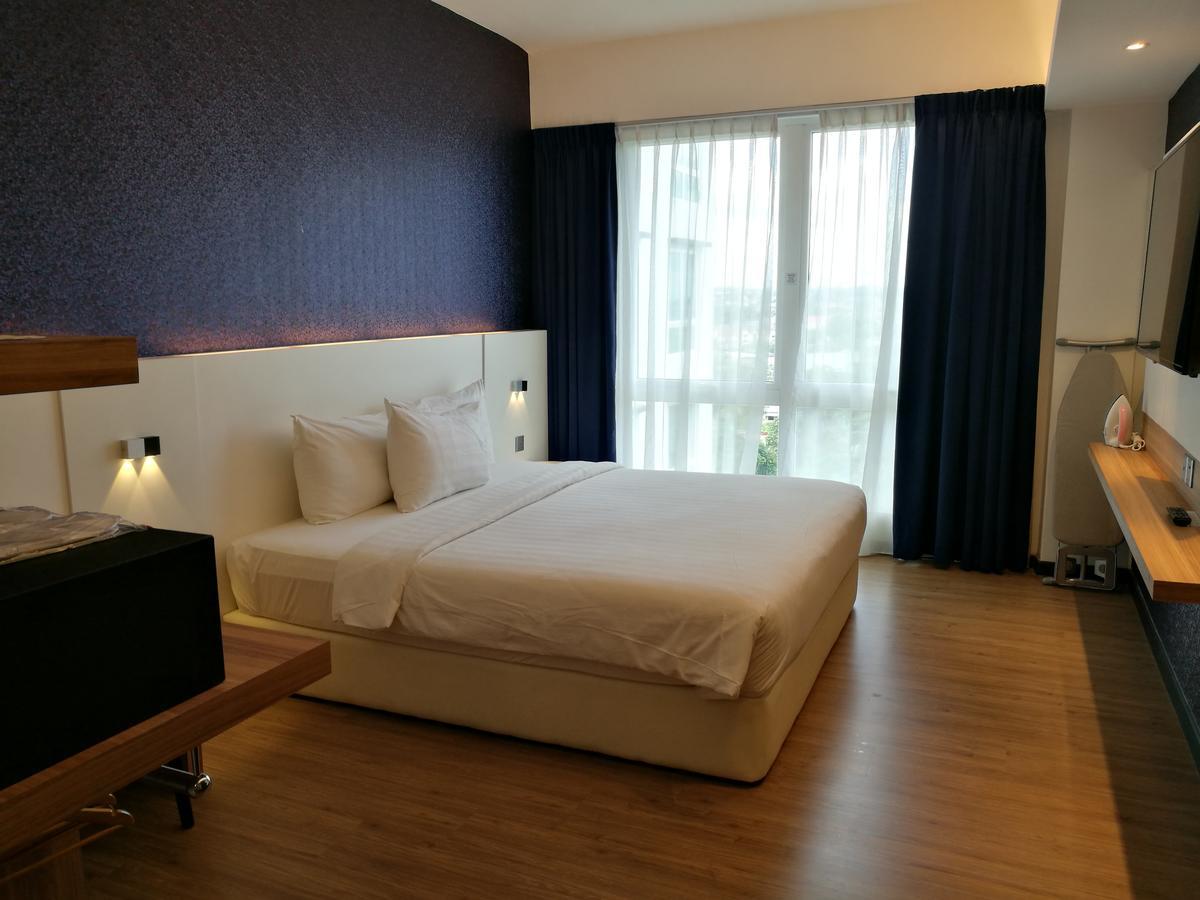 Amerin Hotel Johor Bahru Dış mekan fotoğraf