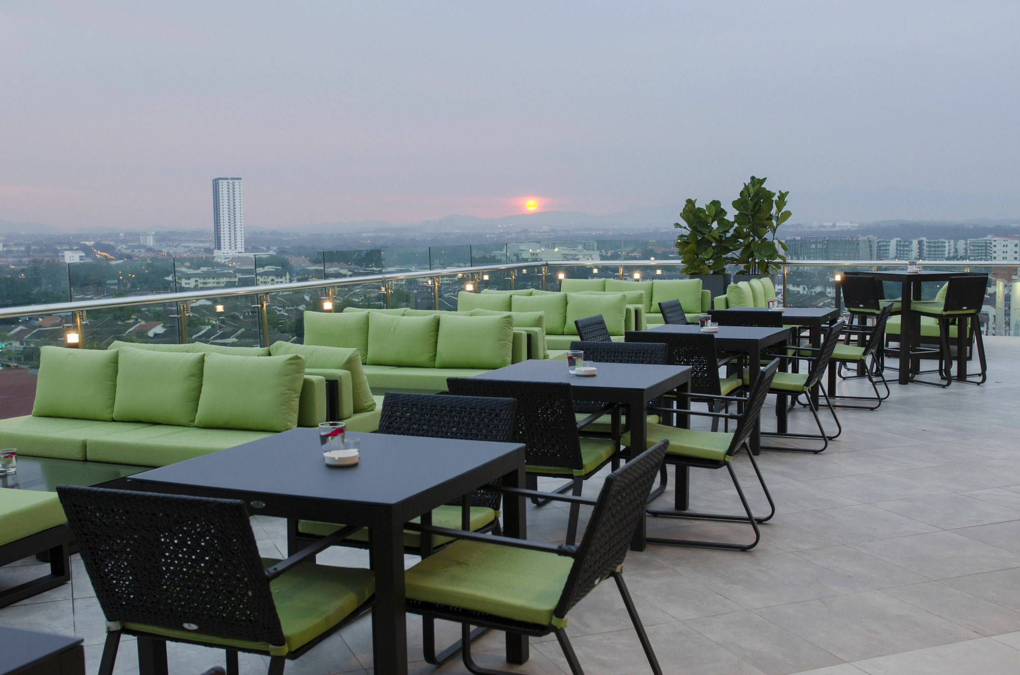 Amerin Hotel Johor Bahru Dış mekan fotoğraf